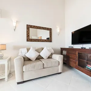  Apartment Lantana No. 34
